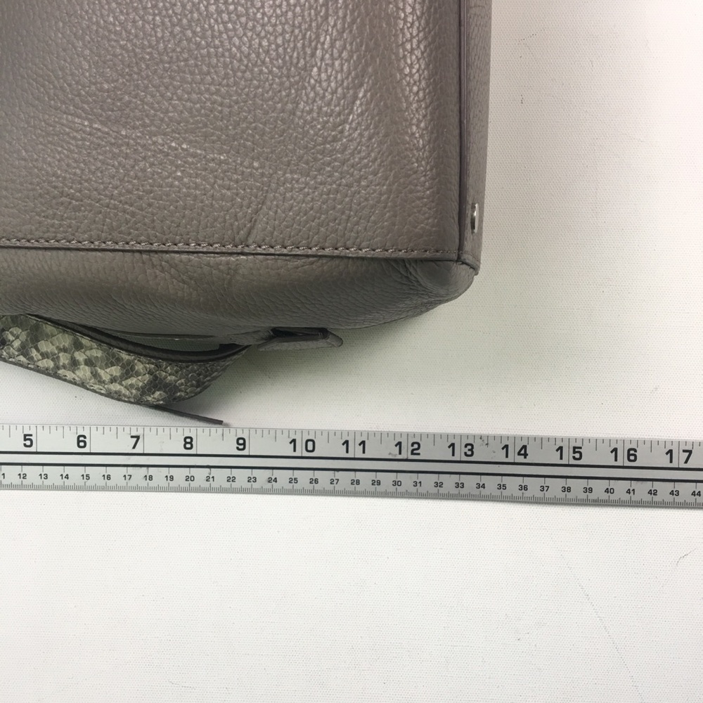 Banana Republic Womens Python Travel Bag B5518 - Picture 7 of 8